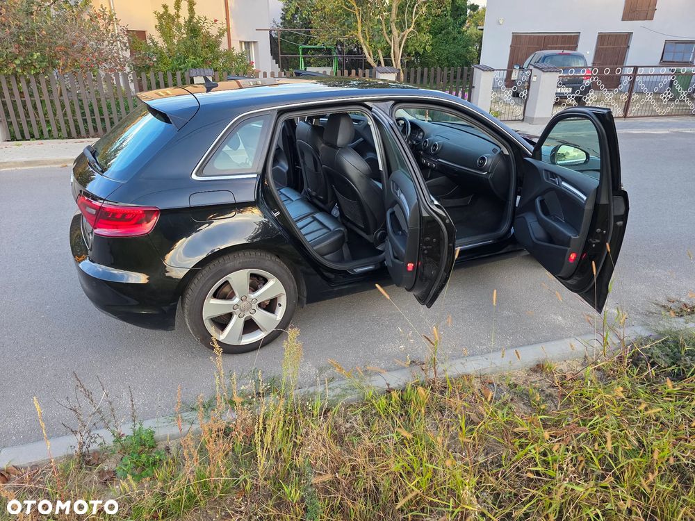 Audi A3 Sportback - 17