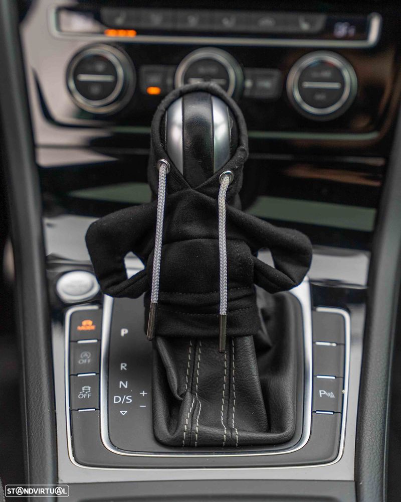 VW Golf 2.0 TSi R DSG - 19