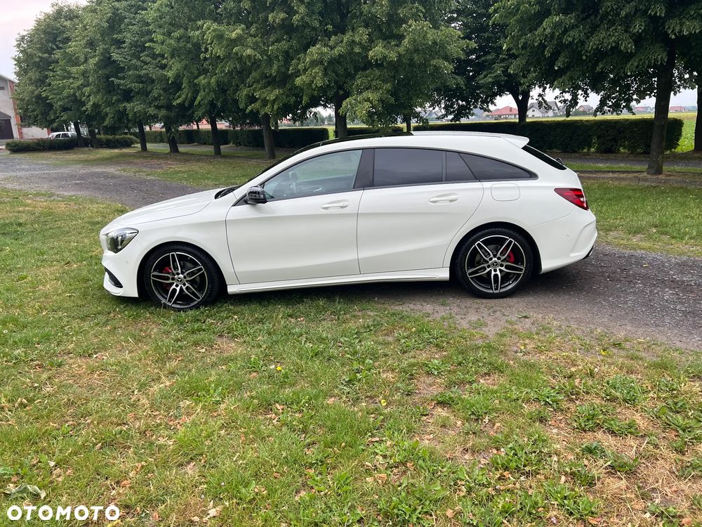 Mercedes-Benz CLA 200 7G-DCT AMG Line - 5