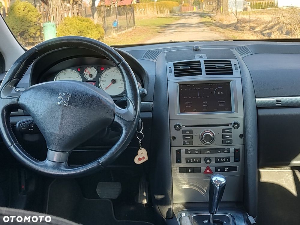 Peugeot 407 - 6