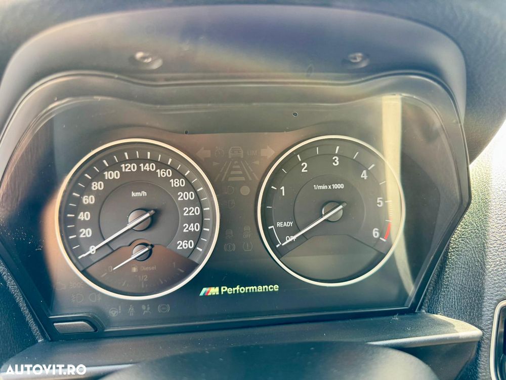 BMW Seria 1 120d Sport Line - 36