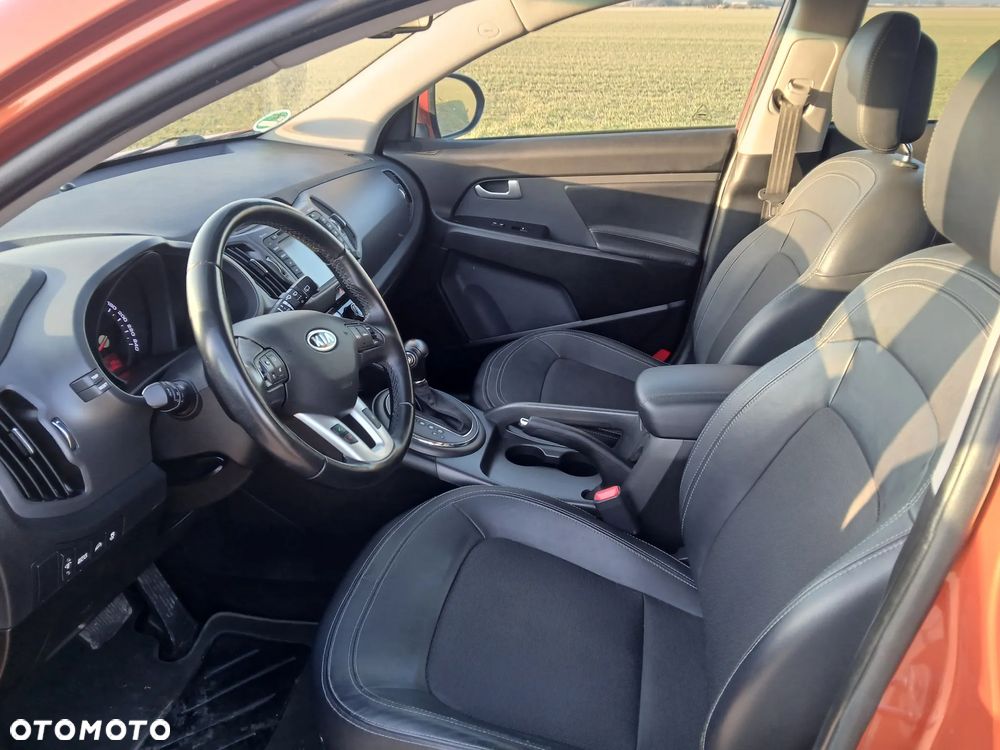 Kia Sportage 2.0 CRDI 4WD Automatik Fifa World Cup Edition - 22