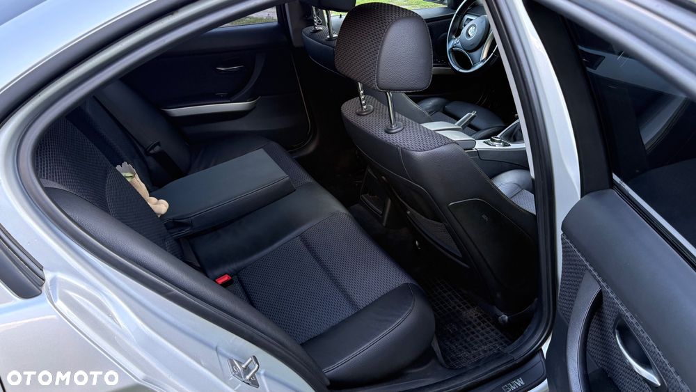 BMW Seria 3 320i - 8
