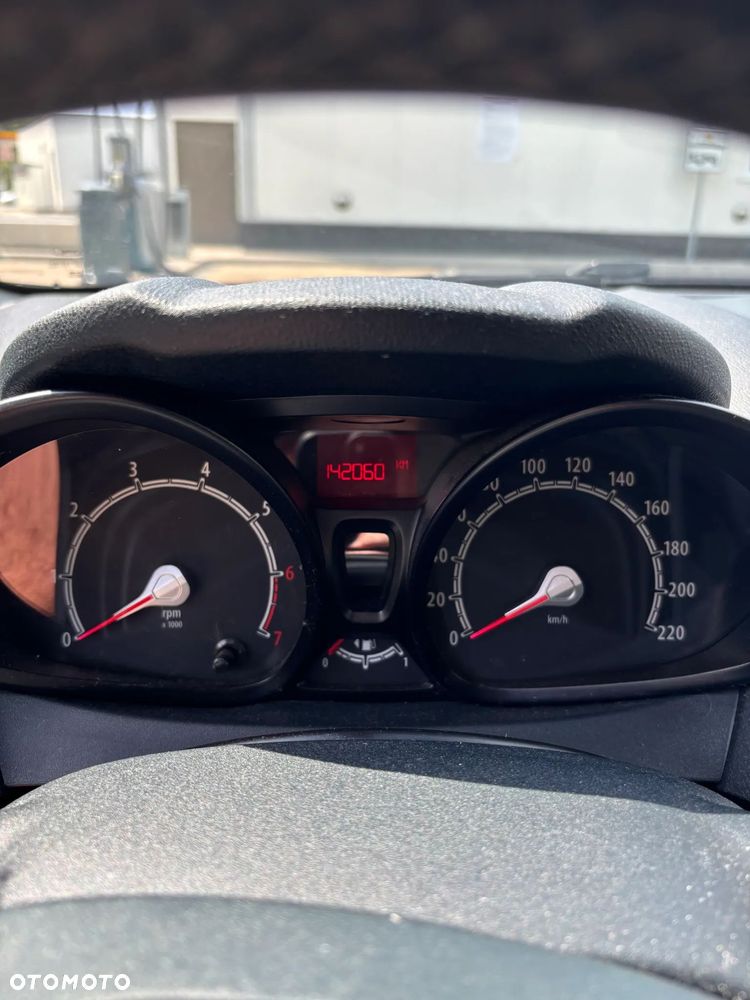 Ford Fiesta - 5