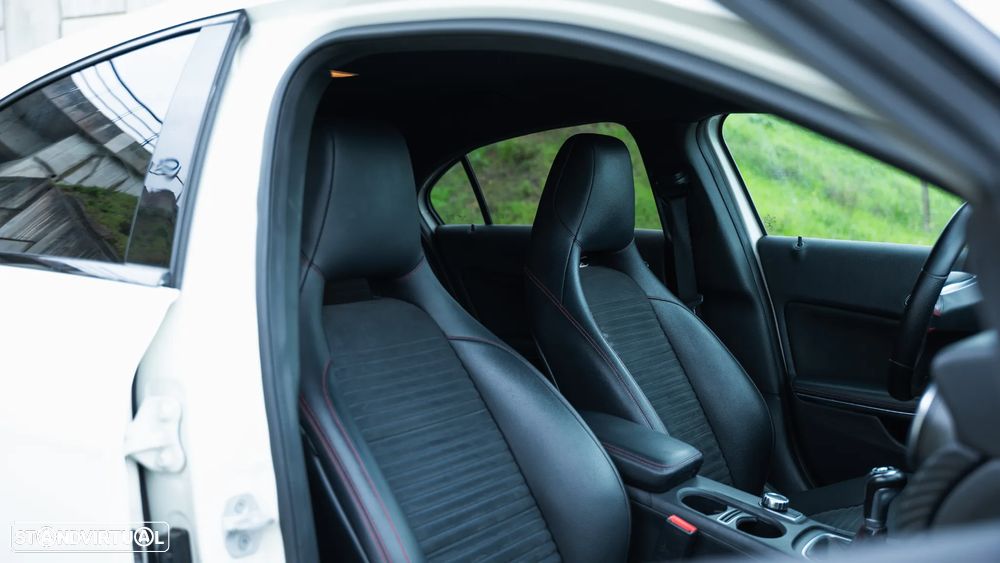 Mercedes-Benz A 200 CDI AMG Line - 21