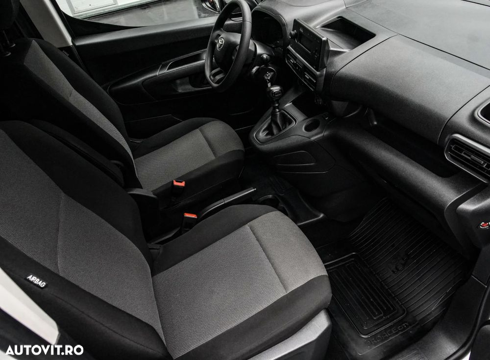 Toyota Proace City - 11