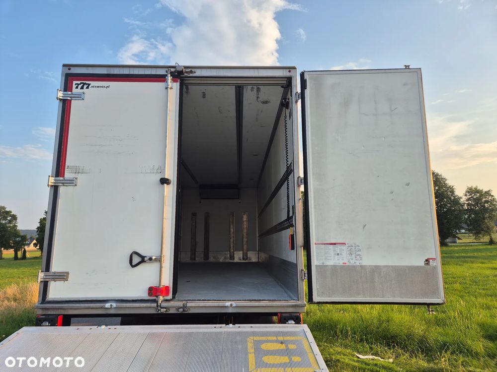MAN TGM 18.290 Thermo King T-800r 2 zbiorniki z Niemiec 7.3m / 18 palet / winda i drzwi / OKAZJA - 33