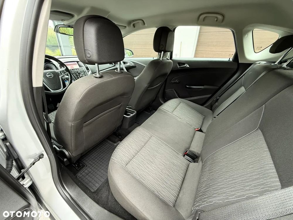 Opel Astra - 16