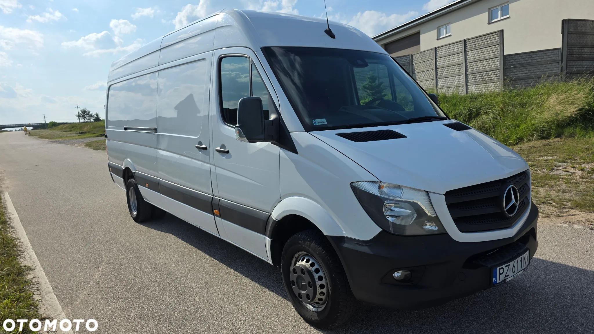 Mercedes-Benz Sprinter - 11