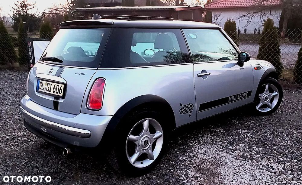 MINI Cooper Seven - 3