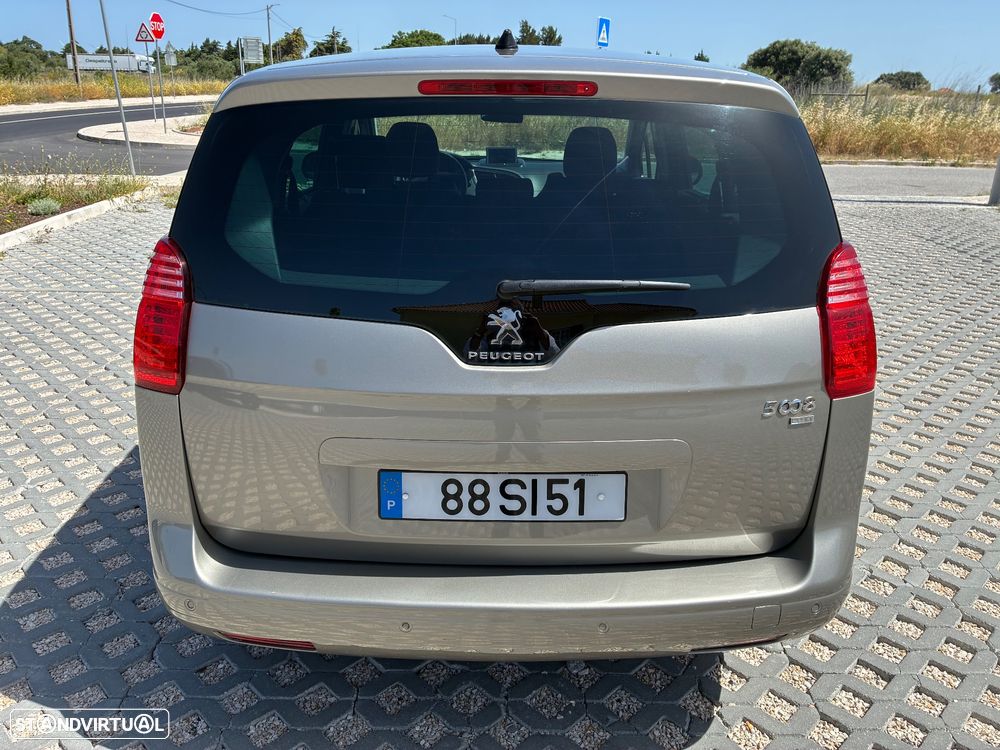 Peugeot 5008 1.6 E-HDi 7L Active 2-Tronic - 8
