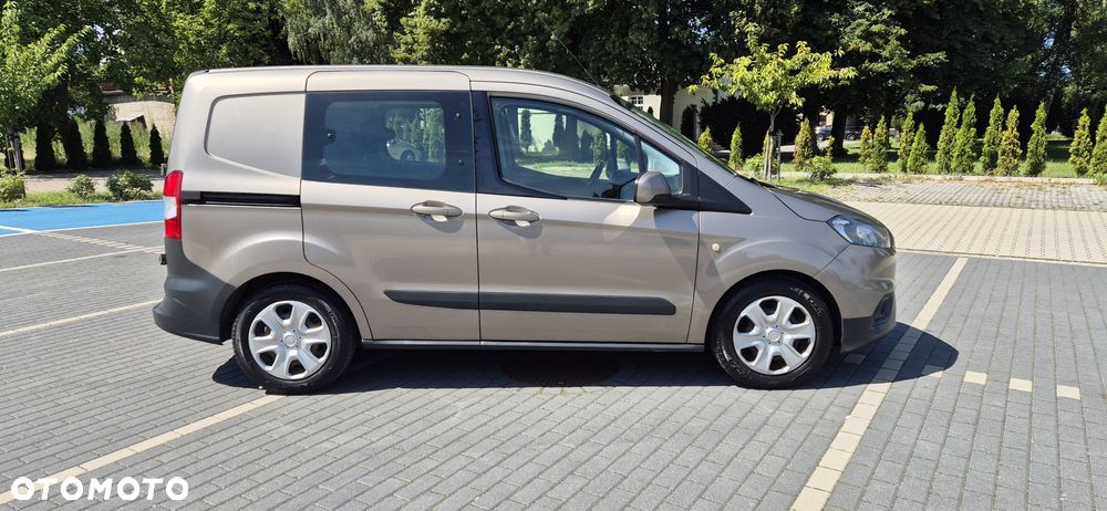 Ford Courier - 5
