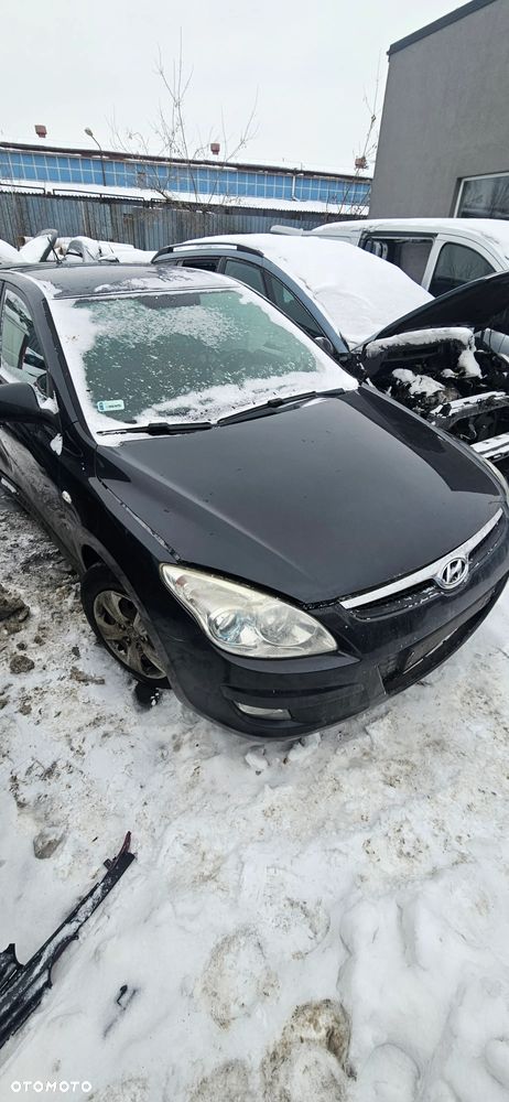 Hyundai I30 1.6crdi 85kw d4fb części - 3