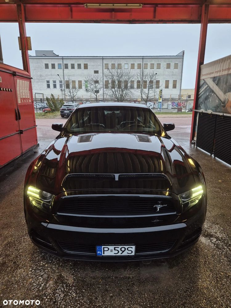 Ford Mustang 5.0 V8 GT - 2