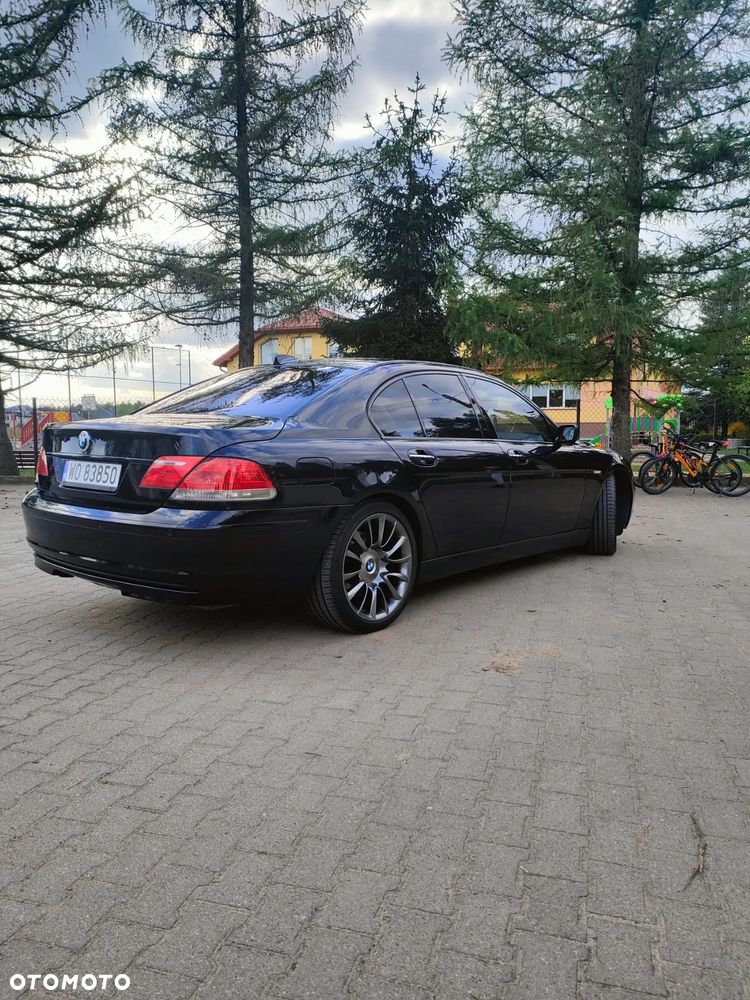 BMW Seria 7 - 40