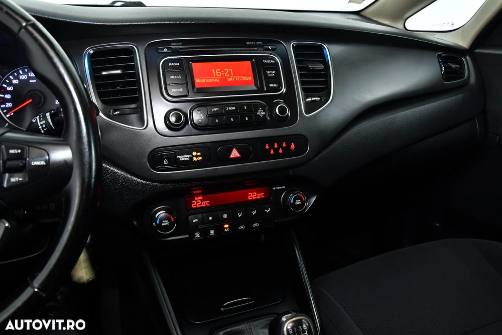 Kia Carens 1.7 DSL Comfort - 7