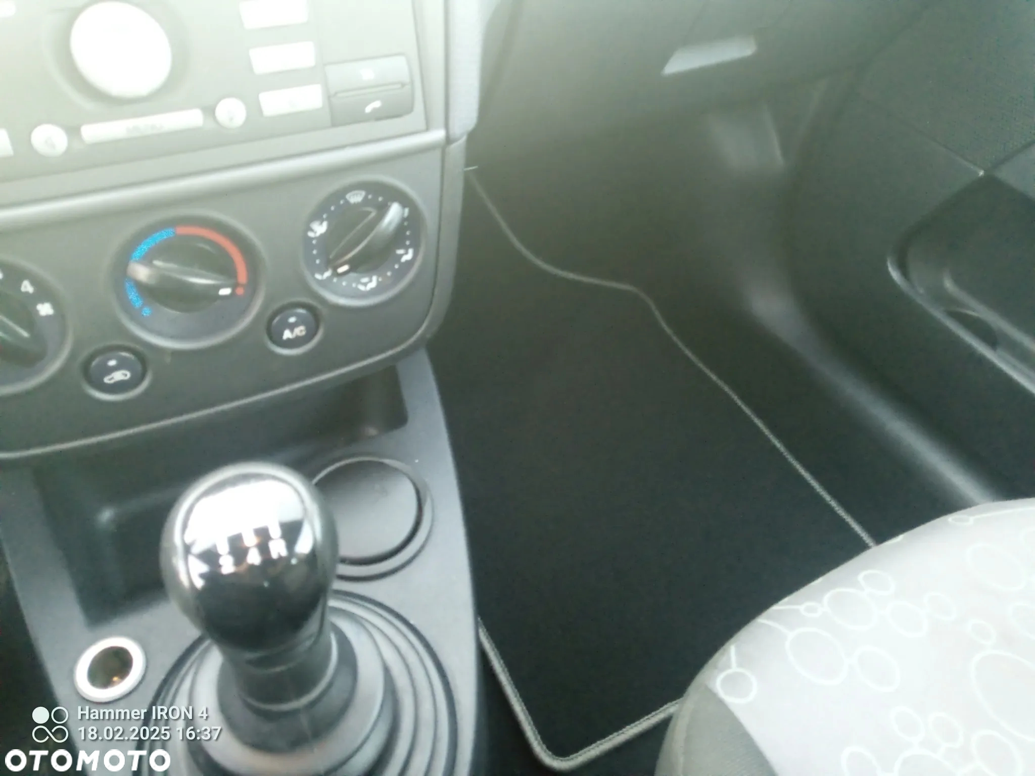 Ford Fiesta 1.3 Futura - 11