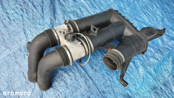 PRZEPUSTNICA DOLOT POWIETRZA SILNIKA KOLEKTOR SSĄCY ZAWÓR PODCIŚNIENIA REZONATOR 9129990 90466214 90448362 90467520 OPEL OMEGA B C 2.5 V6