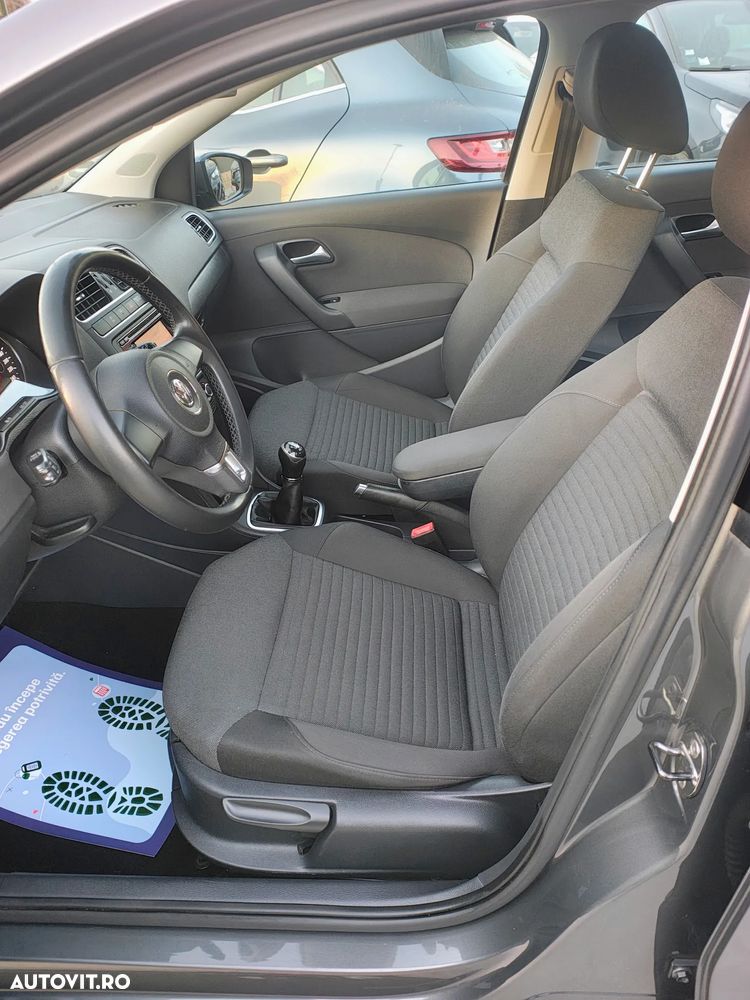 Volkswagen Polo 1.6 TDI Blue Motion Technology Comfortline - 9