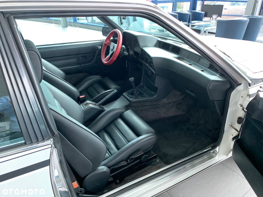 BMW Seria 6 M635 CSi - 12