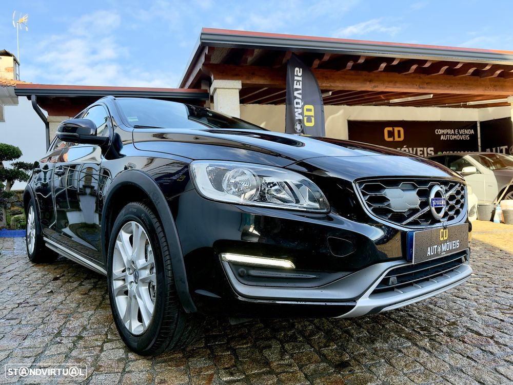 Volvo V60 Cross Country 2.0 D3 Momentum - 28