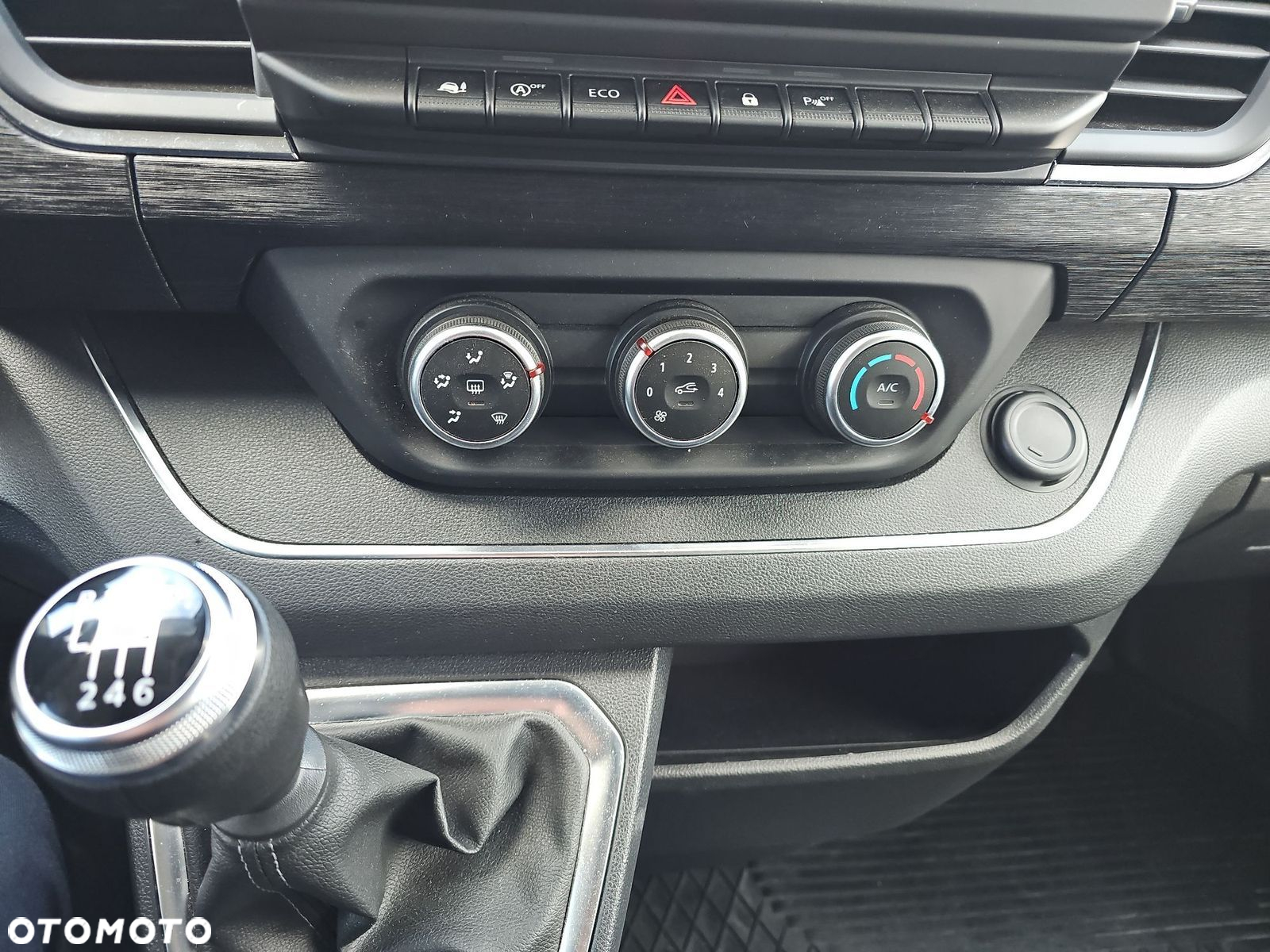 Renault Trafic Grand SpaceClass 2.0 dCi - 20