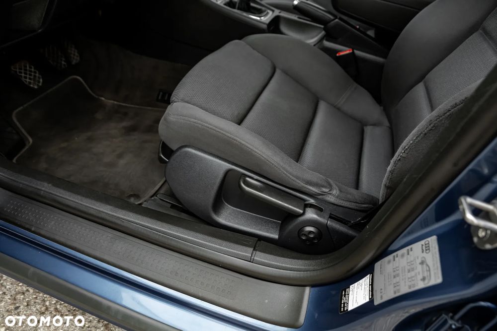 Audi A4 Avant 1.8T - 21