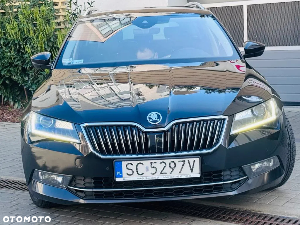 Skoda Superb 2.0 TDI L&K DSG - 20