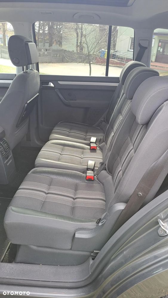 Volkswagen Touran 1.6 TDI DPF MATCH - 10