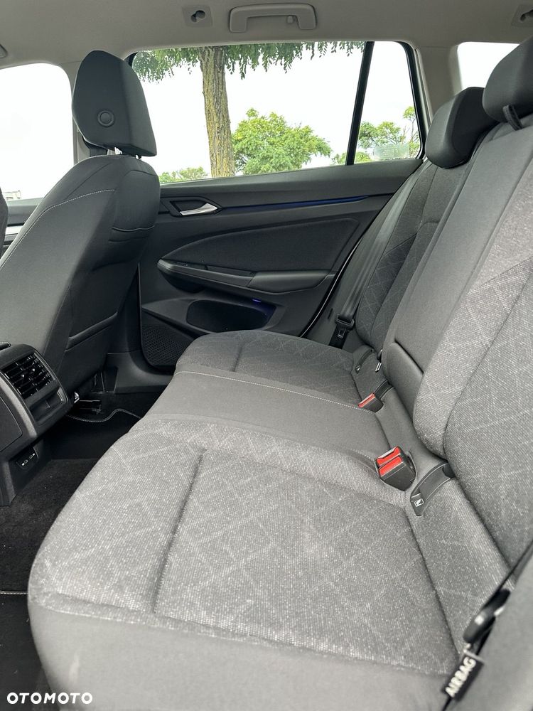 Volkswagen Golf 1.5 eTSI mHEV Life DSG - 17