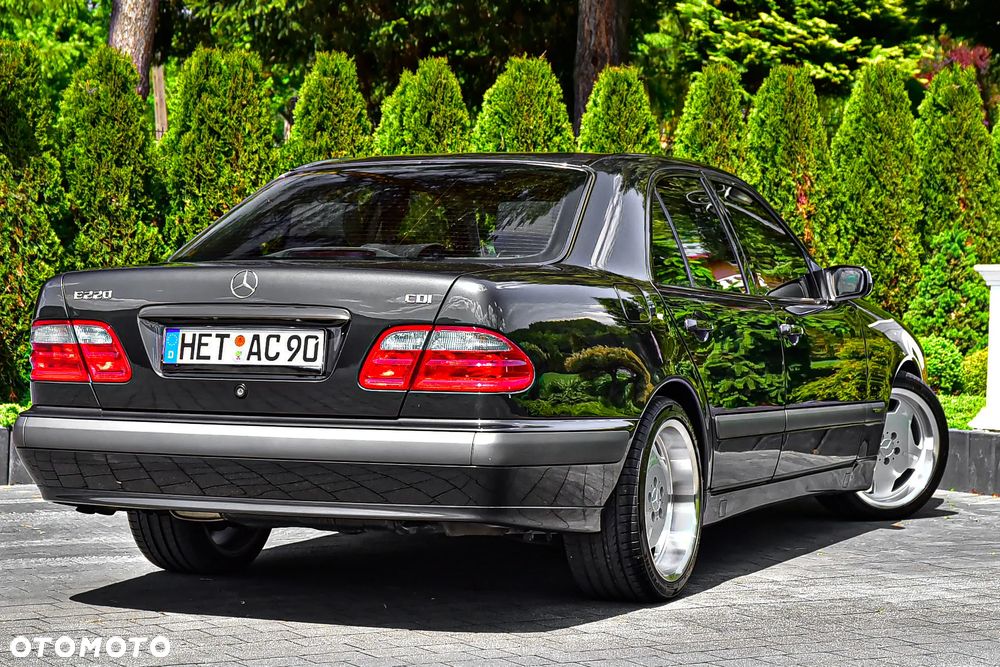Mercedes-Benz Klasa E - 4