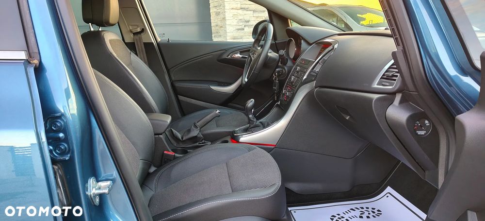 Opel Astra 1.4 Turbo Exklusiv - 28
