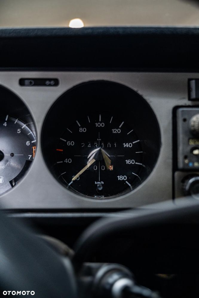 Volkswagen Golf - 13