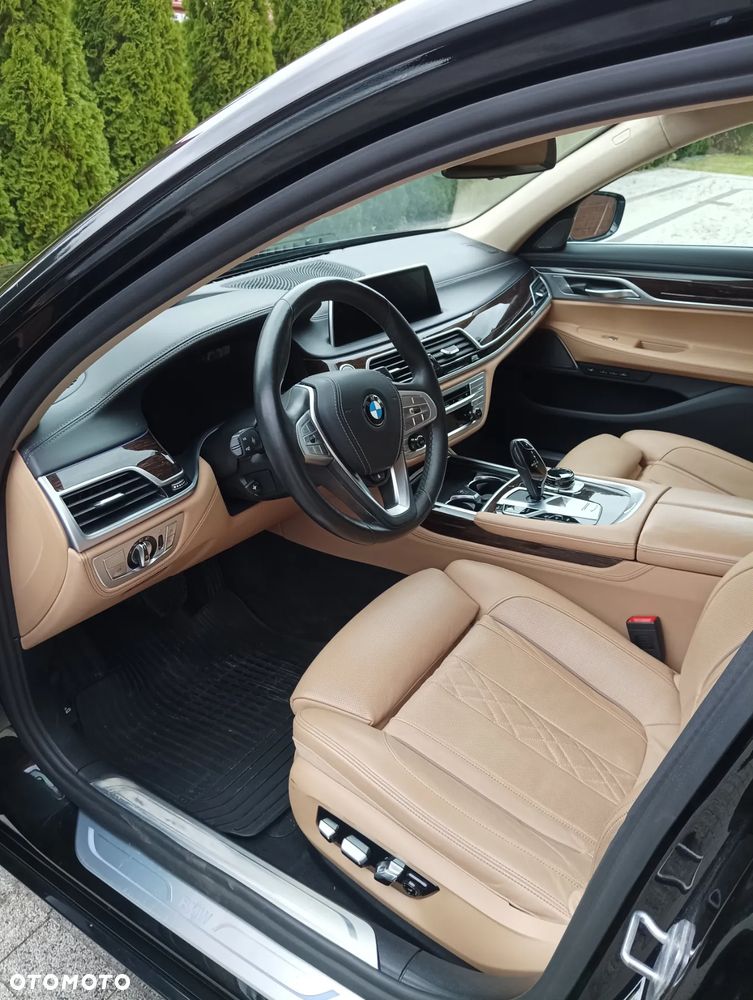 BMW Seria 7 - 7