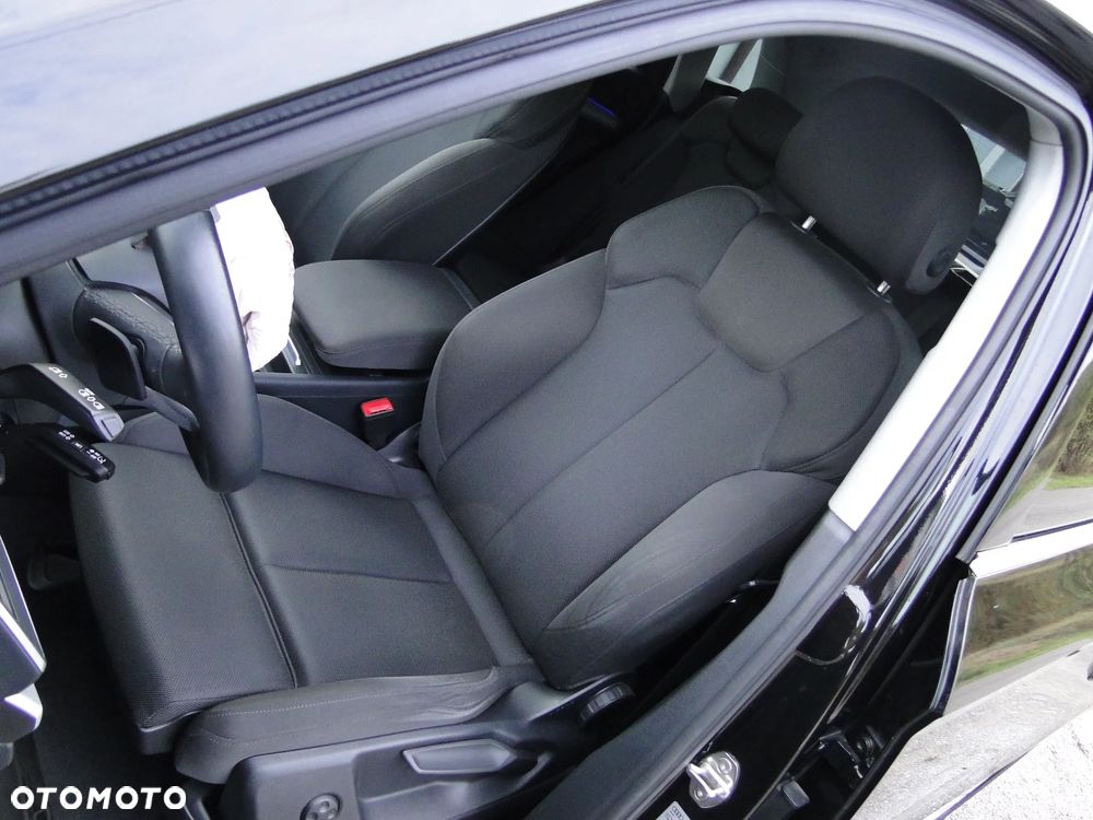 Audi Q5 50 TFSI e Quattro S Line S tronic - 28