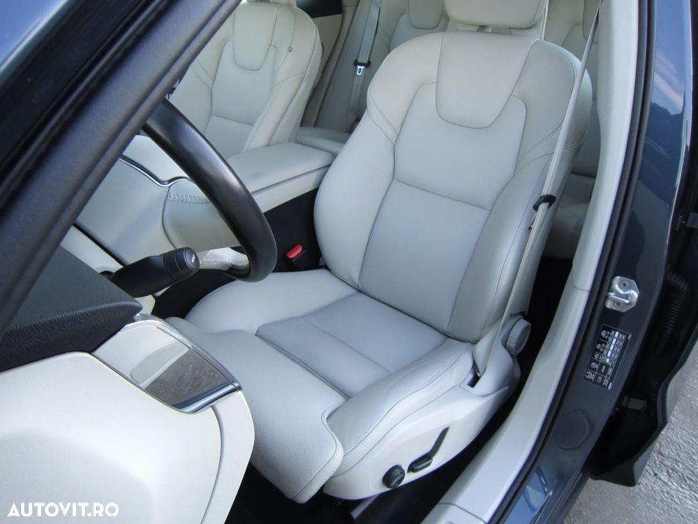 Volvo XC 60 D4 Geartronic Momentum - 9