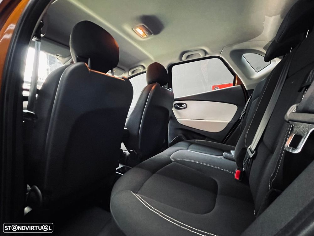 Renault Captur 0.9 TCE Exclusive - 30