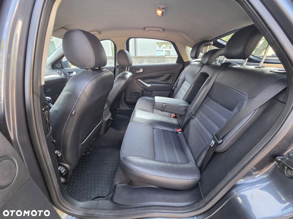 Ford Mondeo 2.0 Titanium - 10
