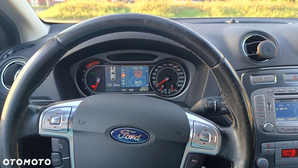Ford Mondeo - 12
