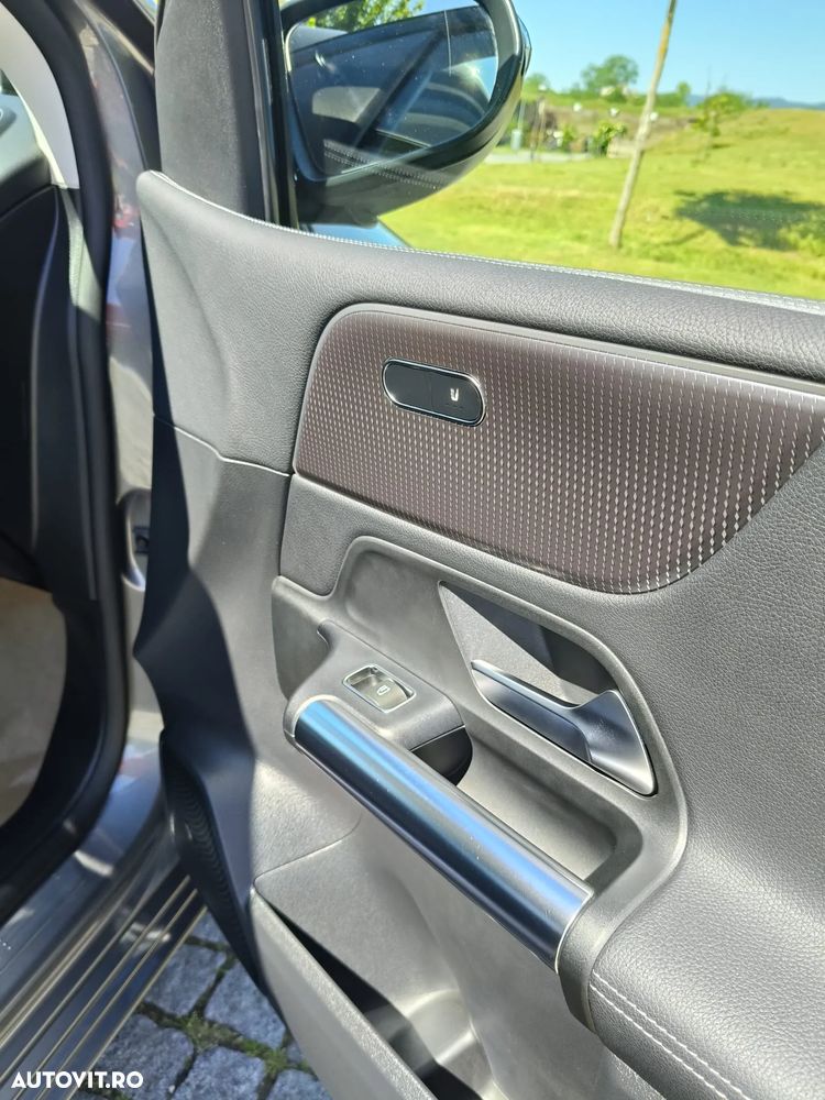 Mercedes-Benz B 250 e - 32