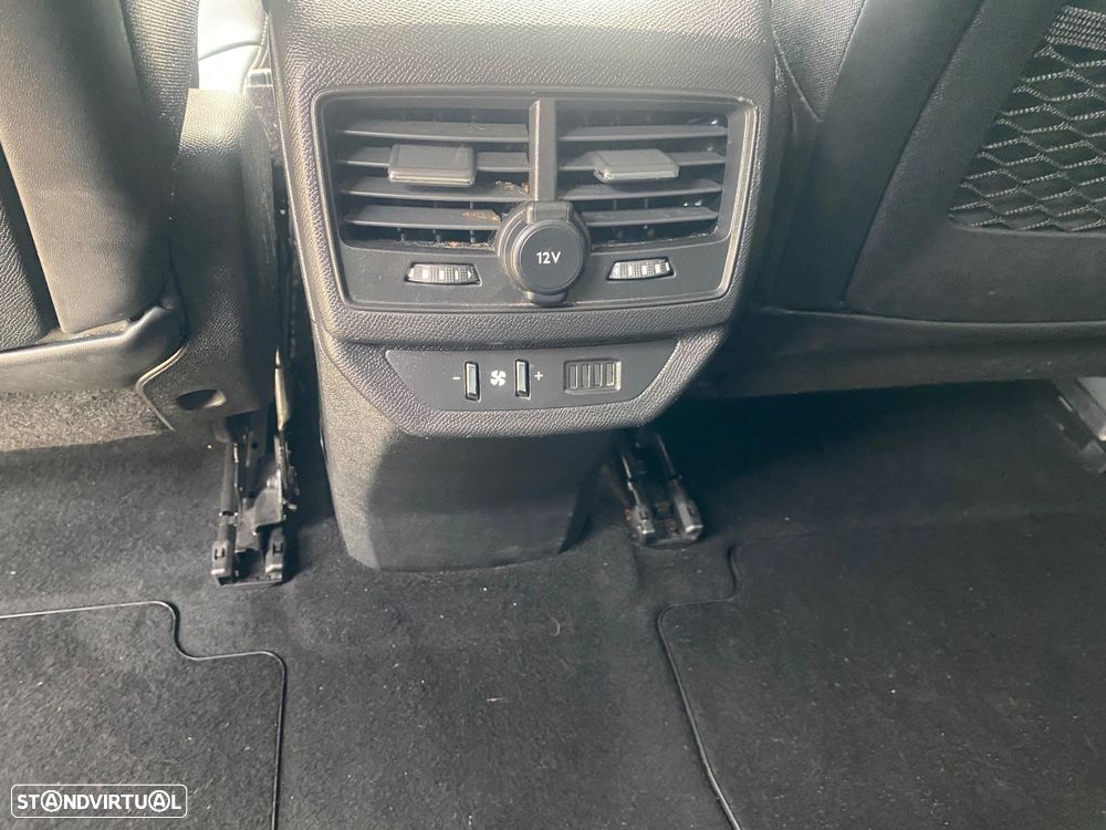 Peugeot 5008 1.5 BlueHDi Allure Pack EAT8 - 27