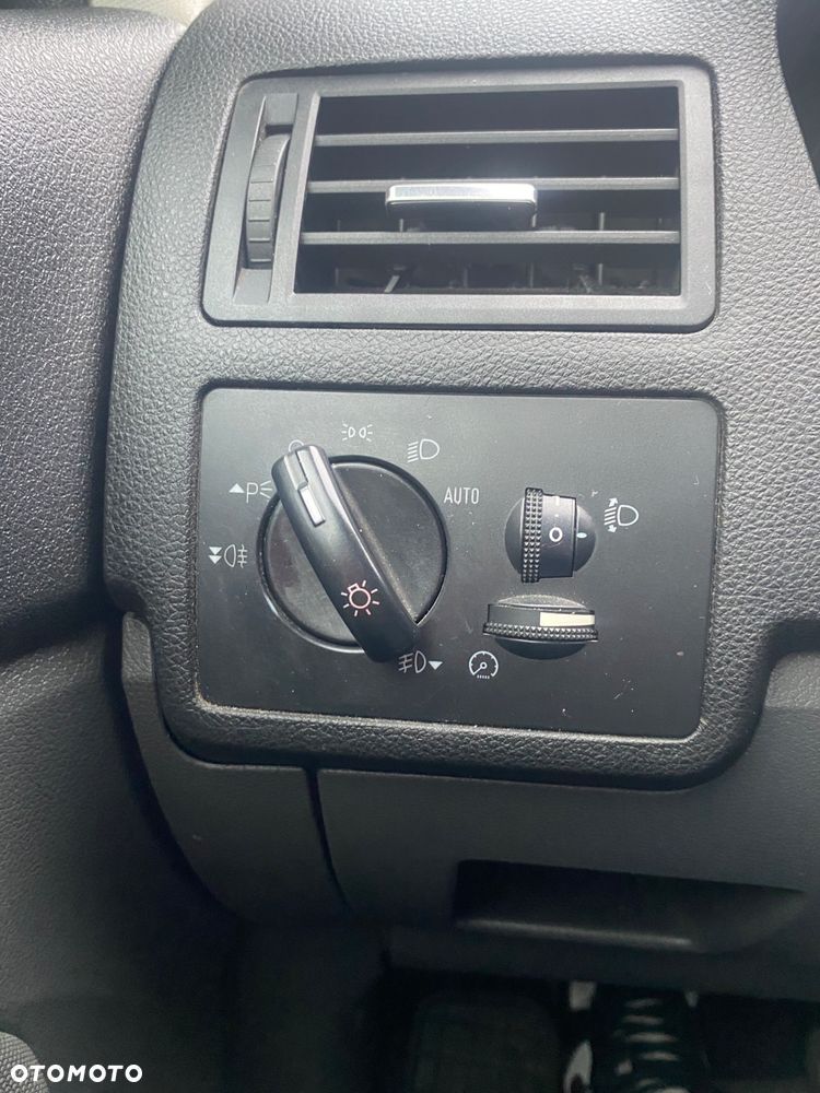 Ford Kuga 2.0 TDCi 4x4 Trend - 11