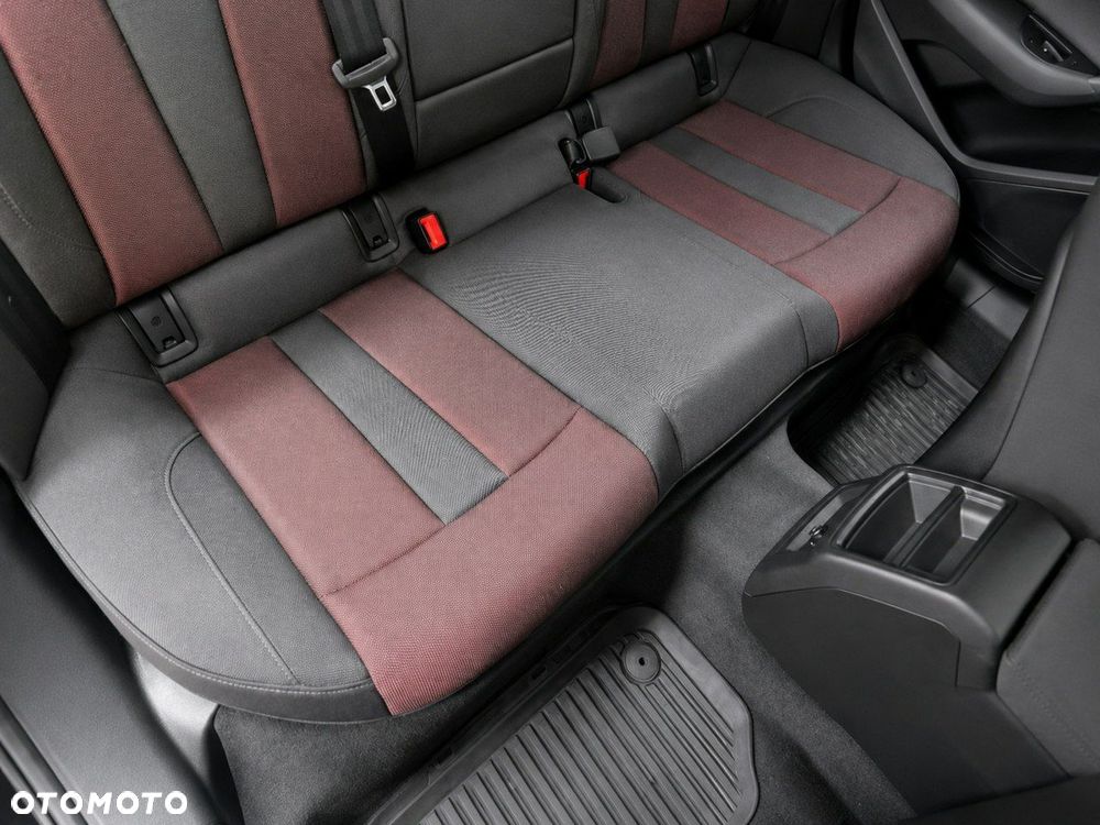 Audi A4 Avant 40 TFSI mHEV S tronic - 6