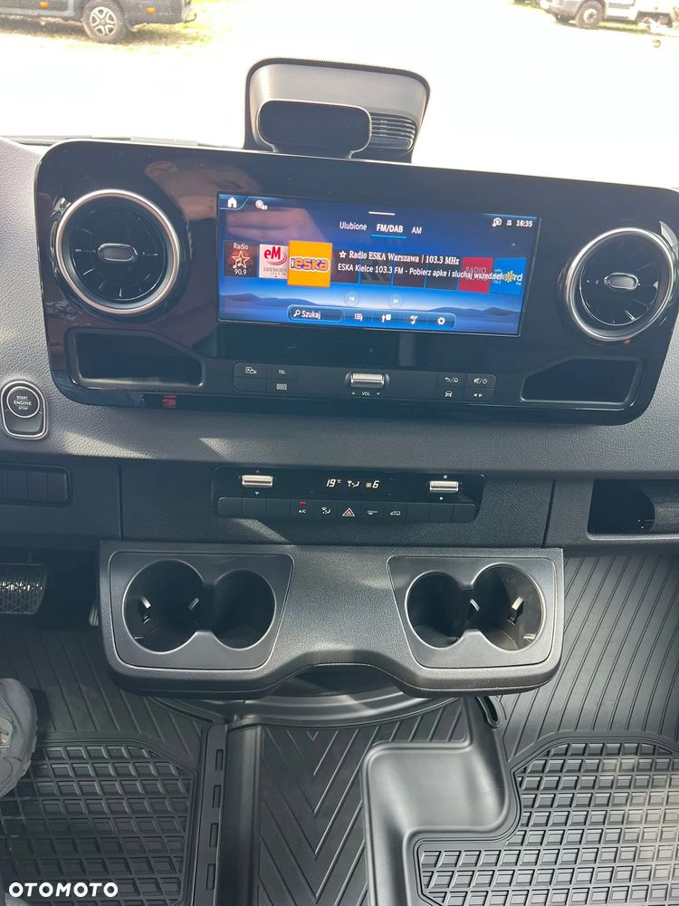 Mercedes-Benz Sprinter - 8