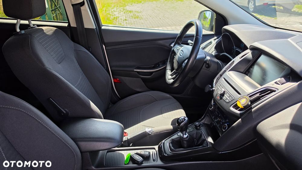 Ford Focus 1.6 TDCi DPF Start-Stopp-System Titanium - 6