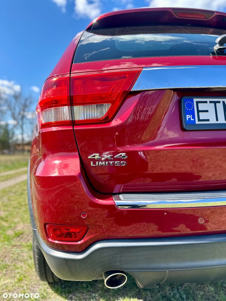 Jeep Grand Cherokee - 12