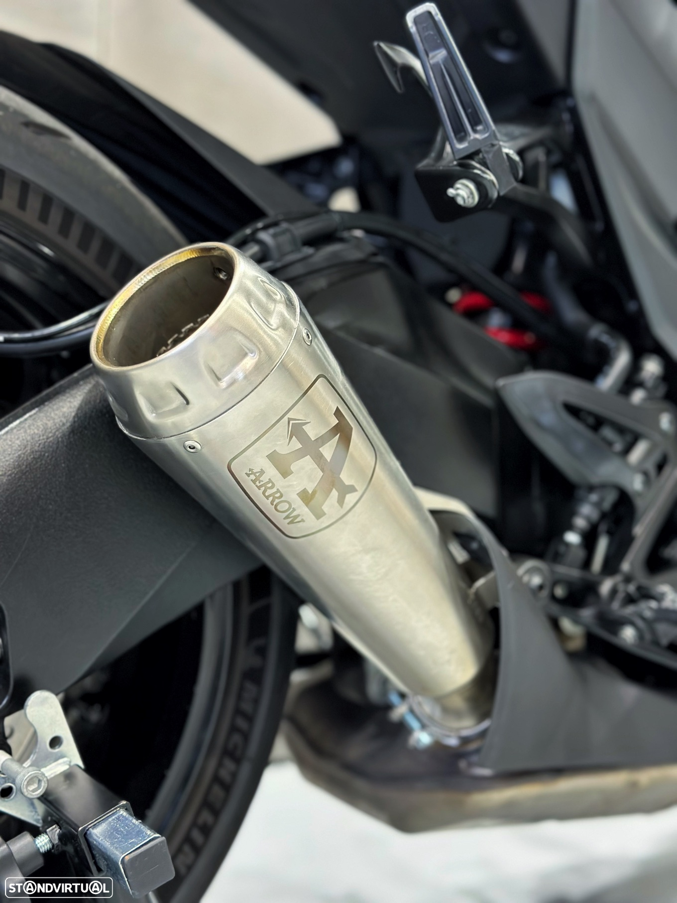 Suzuki GSX S 1000 KATANA - 15