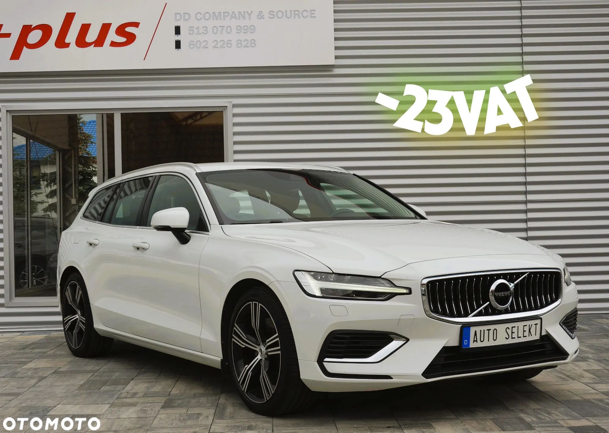 Volvo V60 T6 AWD Recharge Geartronic Inscription Expression - 1