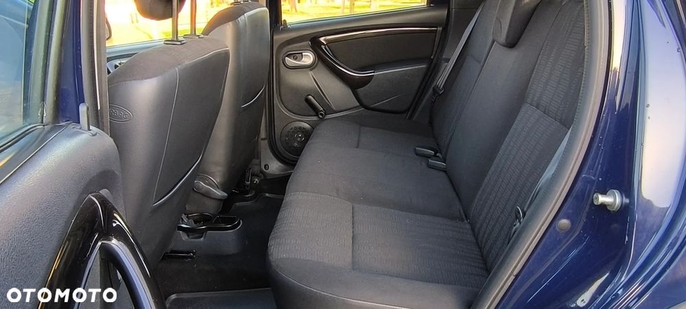 Dacia Duster 1.6 Ambiance 4x4 - 13