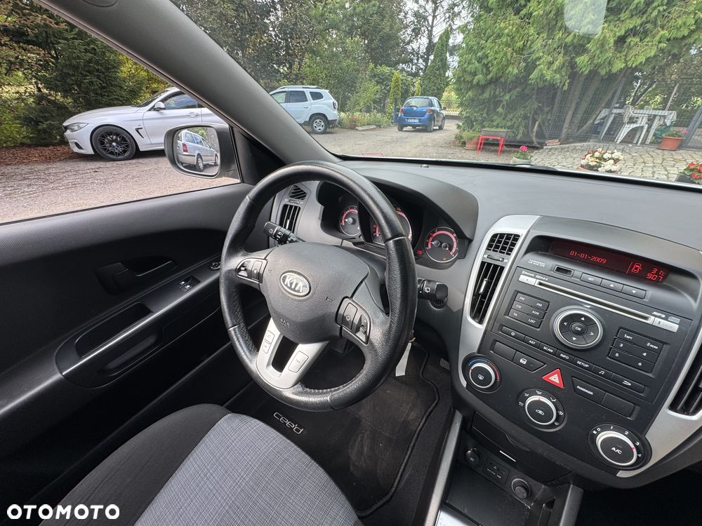 Kia Ceed 1.4 CVVT Attract - 17